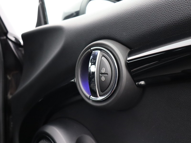 2020 (20) MINI HATCHBACK 2.0 Cooper S Sport II 3dr 5194523