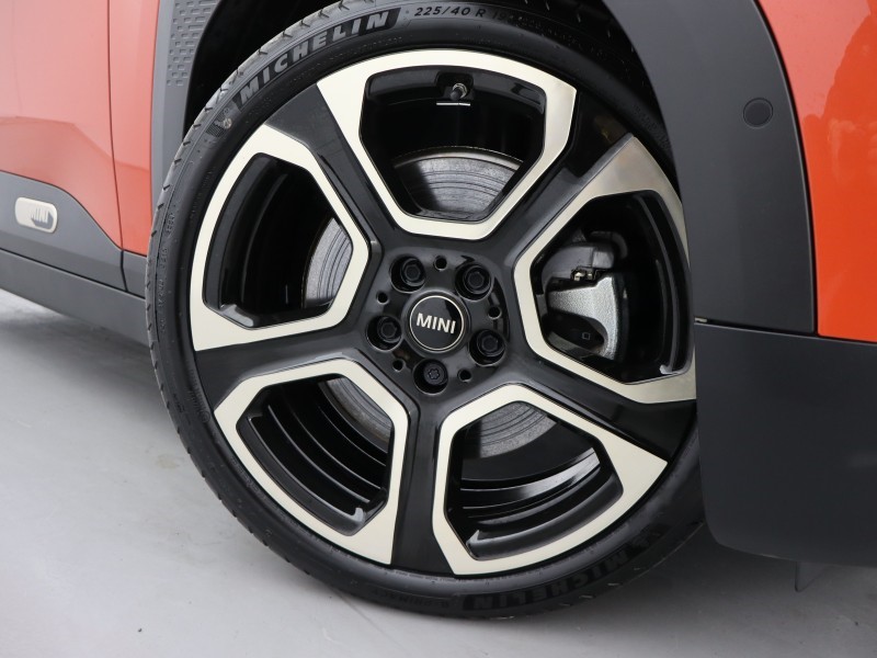 2025 (74) MINI ACEMAN 160kW SE Exclusive 54kWh 5dr Auto 5209615