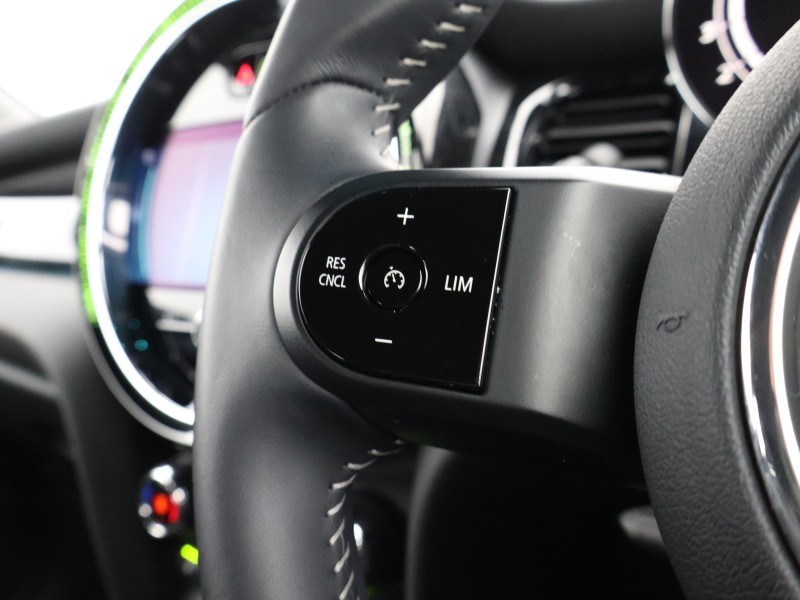 2023 (73) MINI HATCHBACK 1.5 Cooper Sport 3dr Auto 5148952