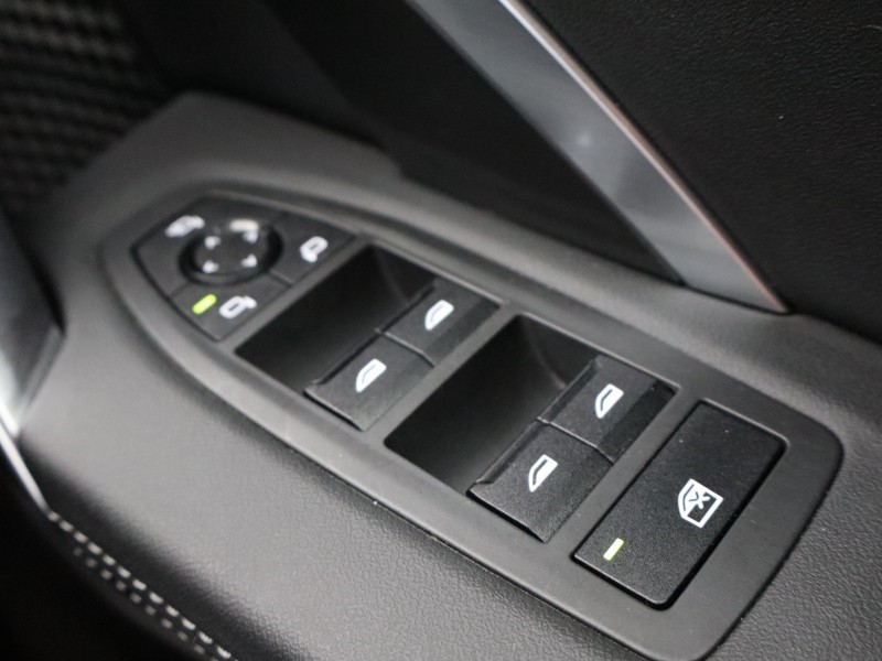 2025 (25) BMW X1 sDrive 18d M Sport 5dr Step Auto 5111946