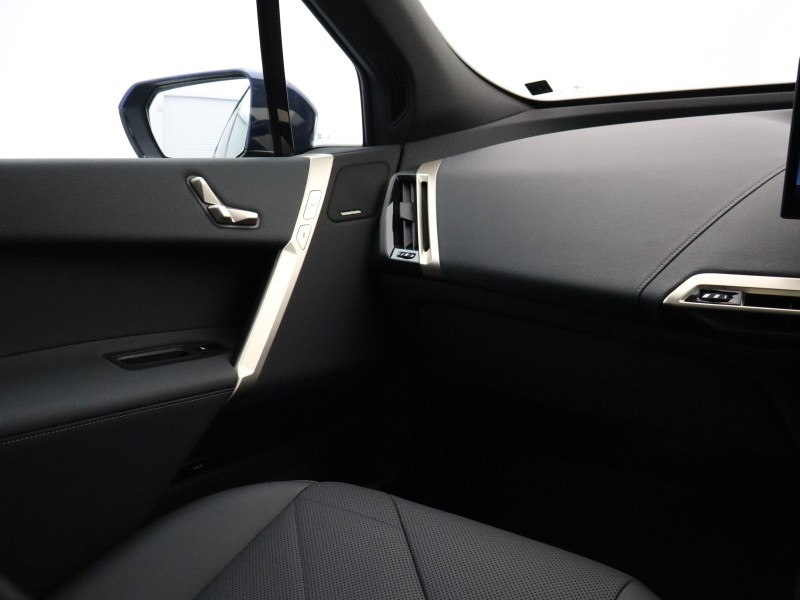 2023 (73) BMW iX 240kW xDrive40 M Sport 76.6kWh 5dr Auto 5138249