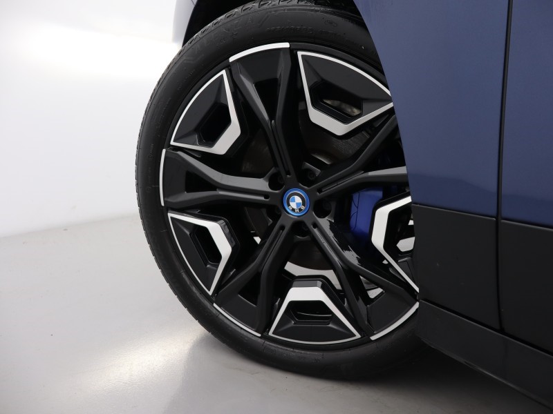 2023 (73) BMW iX 240kW xDrive40 M Sport 76.6kWh 5dr Auto 5138237