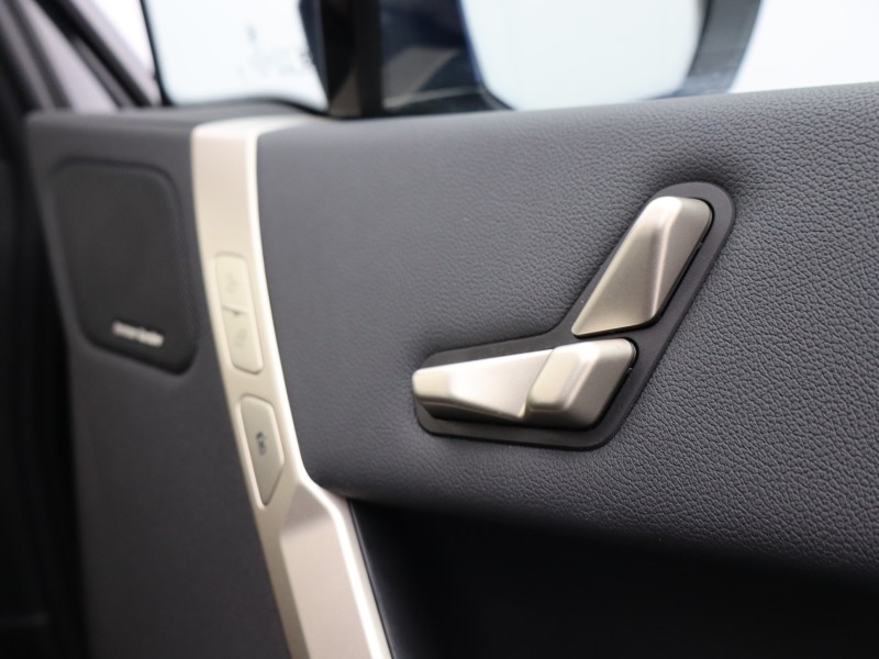 2023 (73) BMW iX 240kW xDrive40 M Sport 76.6kWh 5dr Auto 5138220