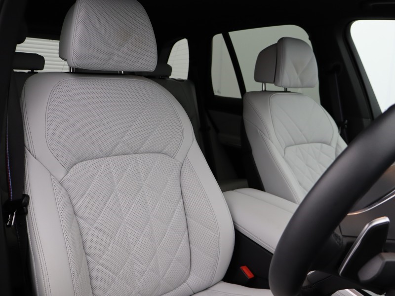 2025 (25) BMW X5 xDrive30d MHT M Sport 5dr Auto 5098085