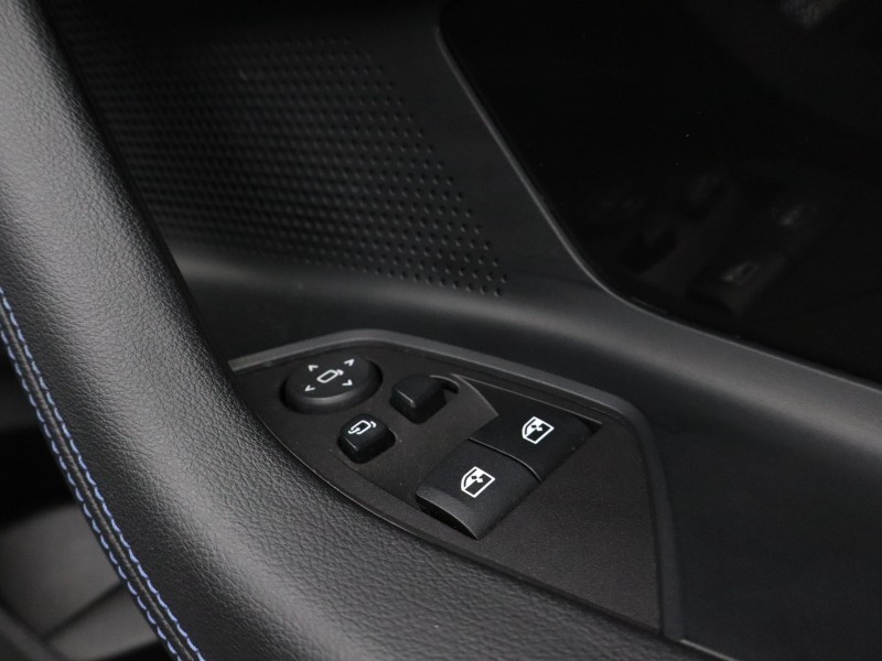 2023 (73) BMW 2 SERIES 220i M Sport 2dr Step Auto 5159579