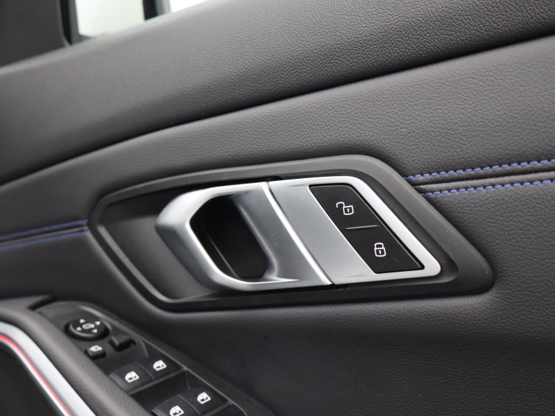 2022 (72) BMW 3 SERIES 320i M Sport 5dr Step Auto 5141625