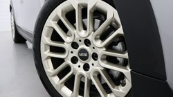 2024 (24) MINI COOPER 2.0 S Classic 3dr Auto 5146165