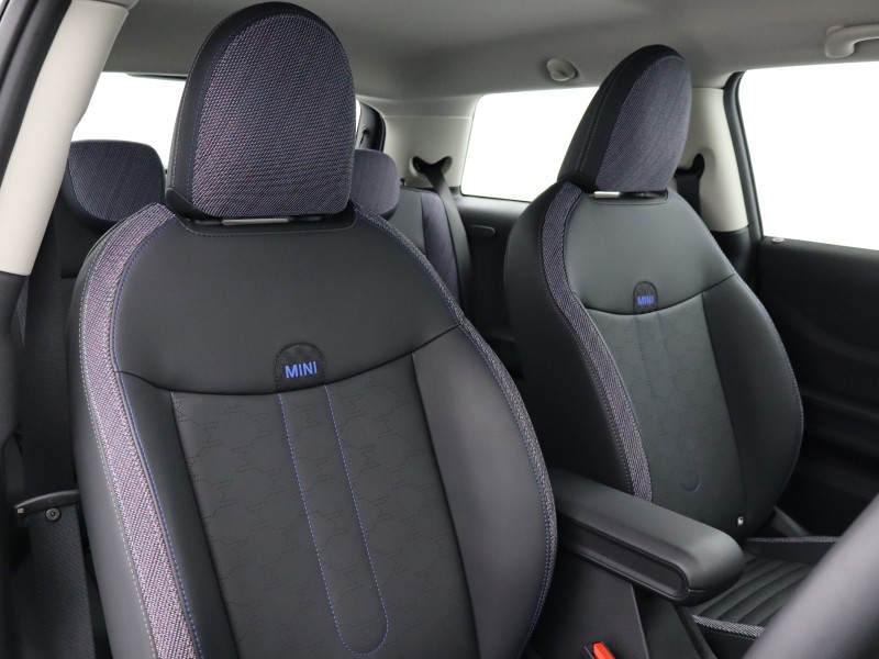2024 (24) MINI COOPER 2.0 S Classic 3dr Auto 5146131