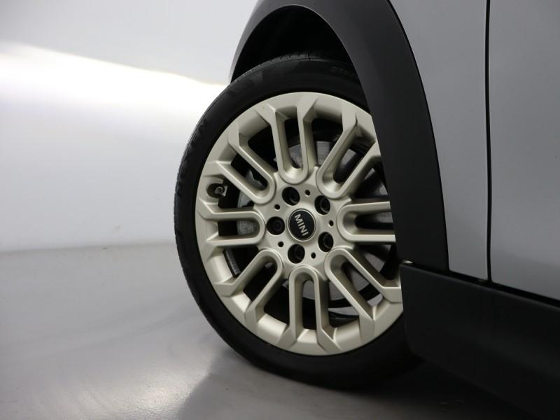 2024 (24) MINI COOPER 2.0 S Classic 3dr Auto 5146166