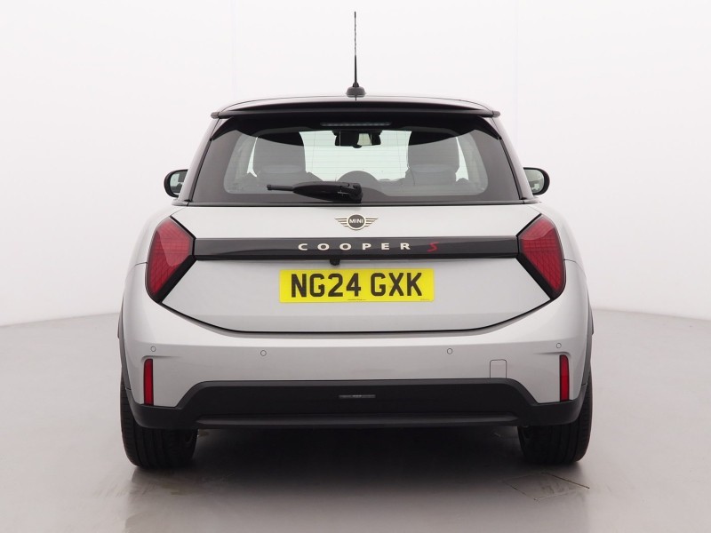 2024 (24) MINI COOPER 2.0 S Classic 3dr Auto 5146110