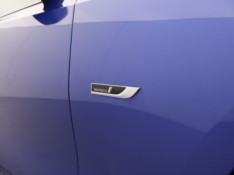 2021 (71) BMW 3 SERIES 330e M Sport 4dr Step Auto 5139705