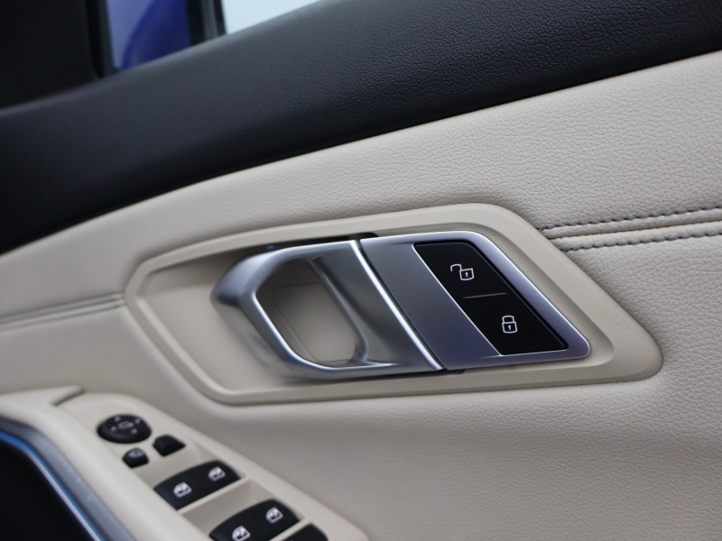 2021 (71) BMW 3 SERIES 330e M Sport 4dr Step Auto 5139712