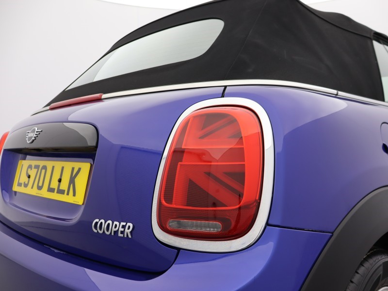 2020 (70) MINI CONVERTIBLE 1.5 Cooper Classic II 2dr Auto 5170930