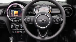 2020 (70) MINI CONVERTIBLE 1.5 Cooper Classic II 2dr Auto 5170953