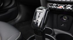 2020 (70) MINI CONVERTIBLE 1.5 Cooper Classic II 2dr Auto 5170974