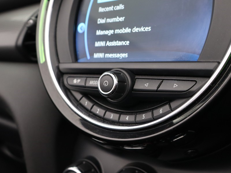 2020 (70) MINI CONVERTIBLE 1.5 Cooper Classic II 2dr Auto 5170982