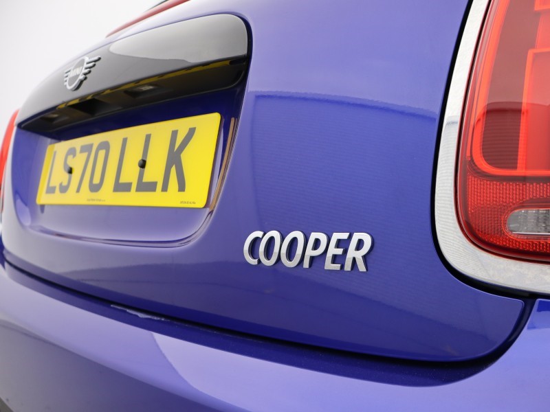 2020 (70) MINI CONVERTIBLE 1.5 Cooper Classic II 2dr Auto 5170931