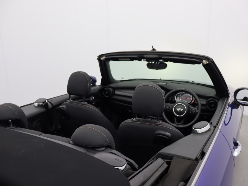 2020 (70) MINI CONVERTIBLE 1.5 Cooper Classic II 2dr Auto 5170955
