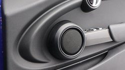 2020 (70) MINI CONVERTIBLE 1.5 Cooper Classic II 2dr Auto 5170948