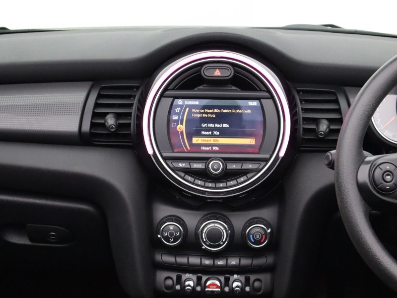 2020 (70) MINI CONVERTIBLE 1.5 Cooper Classic II 2dr Auto 5170950