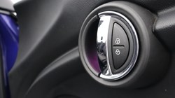 2020 (70) MINI CONVERTIBLE 1.5 Cooper Classic II 2dr Auto 5170946