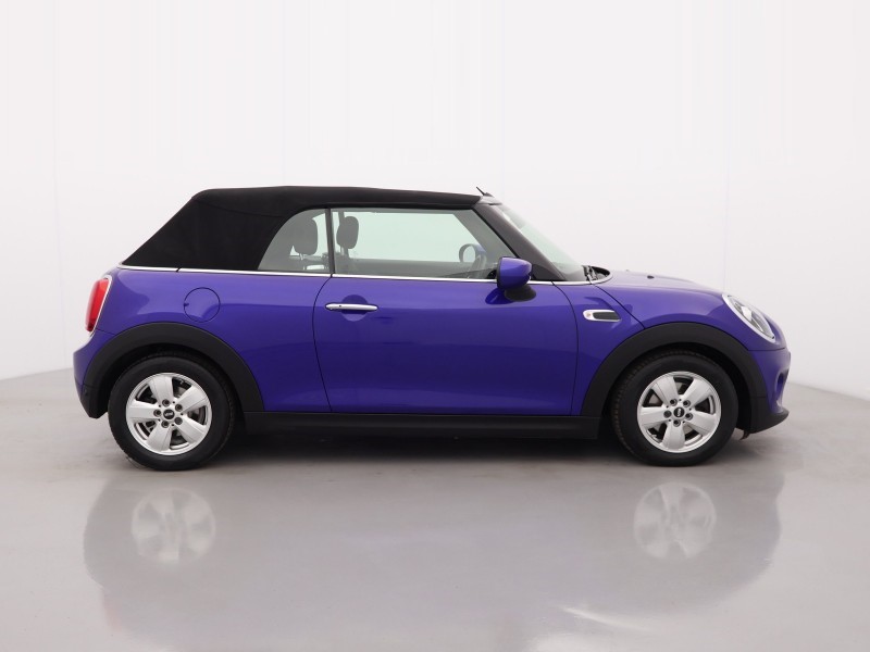 2020 (70) MINI CONVERTIBLE 1.5 Cooper Classic II 2dr Auto 5170929