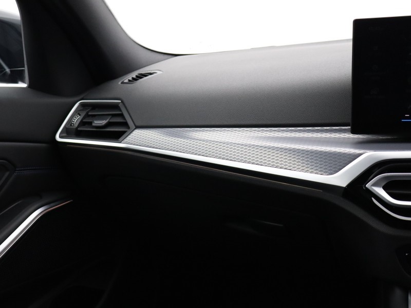 2024 (24) BMW 3 SERIES 320i M Sport 4dr Step Auto 5157873