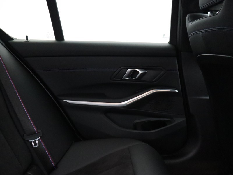 2024 (24) BMW 3 SERIES 320i M Sport 4dr Step Auto 5157866