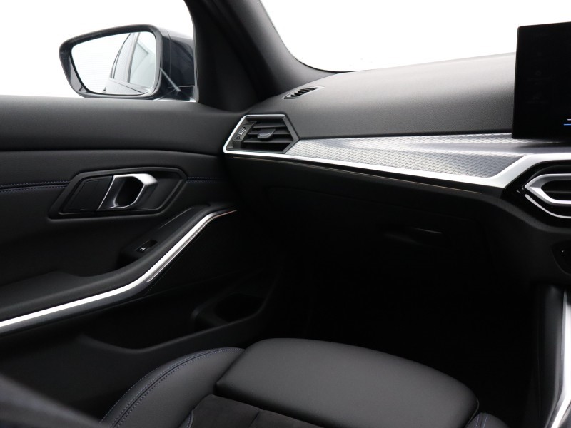 2024 (24) BMW 3 SERIES 320i M Sport 4dr Step Auto 5157874