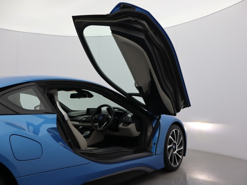 2017 (17) BMW I8 2dr Auto 5282835