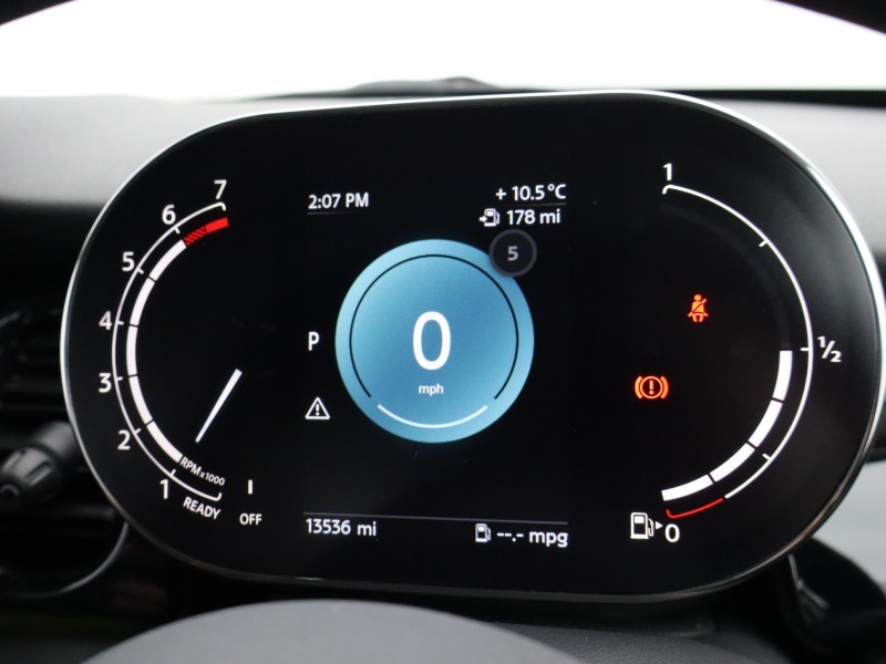 2024 (73) MINI HATCHBACK 1.5 Cooper Classic Premium 5dr Auto 5209751