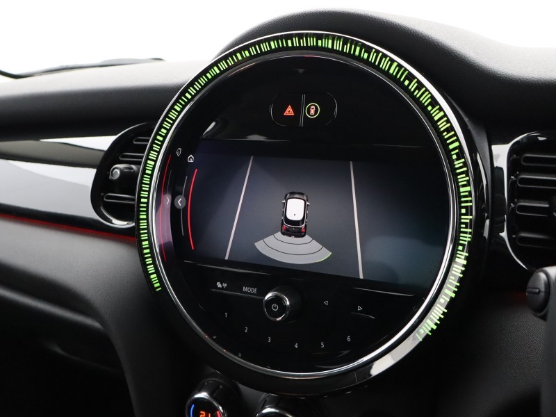 2024 (73) MINI HATCHBACK 1.5 Cooper Classic Premium 5dr Auto 5209758