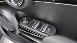 2024 (73) MINI HATCHBACK 1.5 Cooper Classic Premium 5dr Auto 5209742