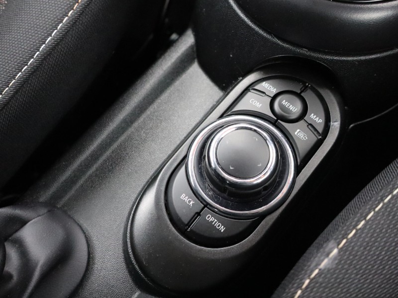 2024 (73) MINI HATCHBACK 1.5 Cooper Classic Premium 5dr Auto 5209772