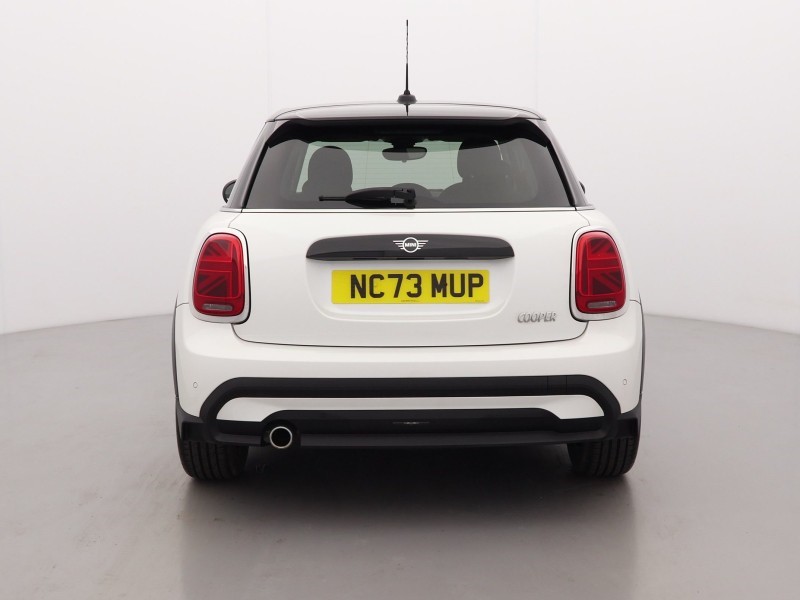 2024 (73) MINI HATCHBACK 1.5 Cooper Classic Premium 5dr Auto 5209715