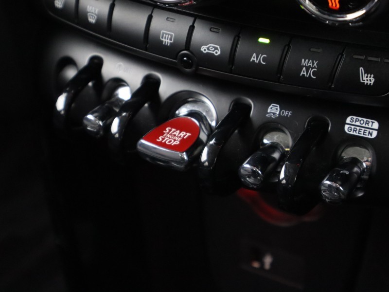 2024 (73) MINI HATCHBACK 1.5 Cooper Classic Premium 5dr Auto 5209761