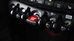 2024 (73) MINI HATCHBACK 1.5 Cooper Classic Premium 5dr Auto 5209761