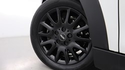 2024 (73) MINI HATCHBACK 1.5 Cooper Classic Premium 5dr Auto 5209737