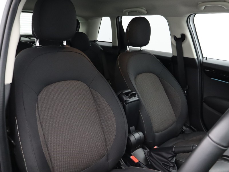 2024 (73) MINI HATCHBACK 1.5 Cooper Classic Premium 5dr Auto 5209732