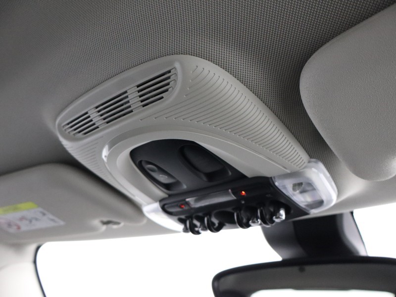 2024 (73) MINI HATCHBACK 1.5 Cooper Classic Premium 5dr Auto 5209768