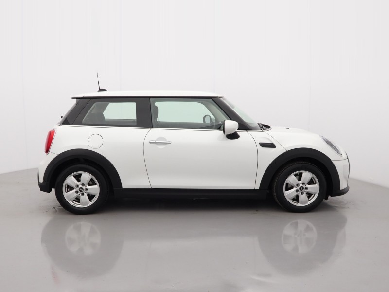 2024 (73) MINI HATCHBACK 1.5 Cooper Classic 3dr Auto 5210069