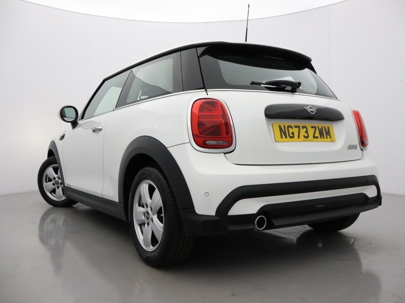 2024 (73) MINI HATCHBACK 1.5 Cooper Classic 3dr Auto 5210093