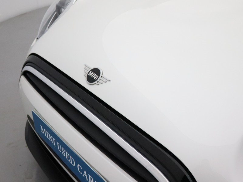 2024 (73) MINI HATCHBACK 1.5 Cooper Classic 3dr Auto 5210070