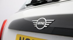 2024 (73) MINI HATCHBACK 1.5 Cooper Classic 3dr Auto 5210076