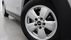 2023 (72) MINI HATCHBACK 1.5 Cooper Classic 3dr Auto 5262461
