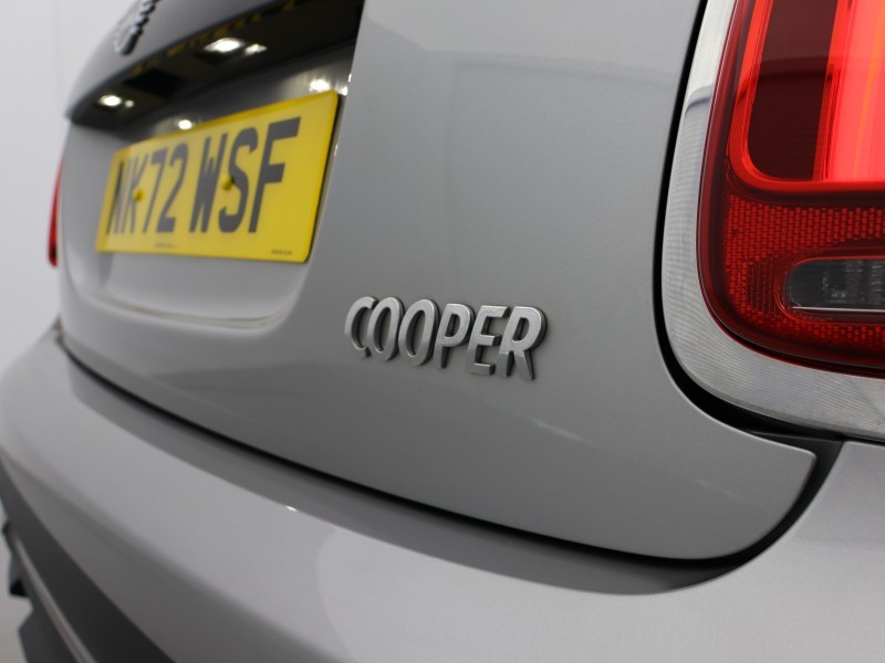 2023 (72) MINI HATCHBACK 1.5 Cooper Classic 3dr Auto 5262417