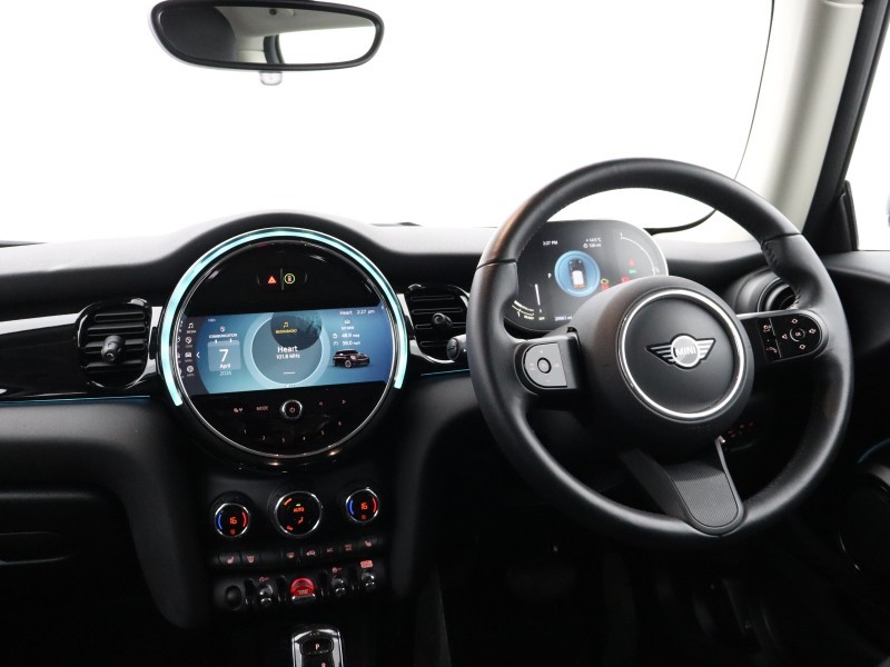 2023 (72) MINI HATCHBACK 1.5 Cooper Classic 3dr Auto 5262429