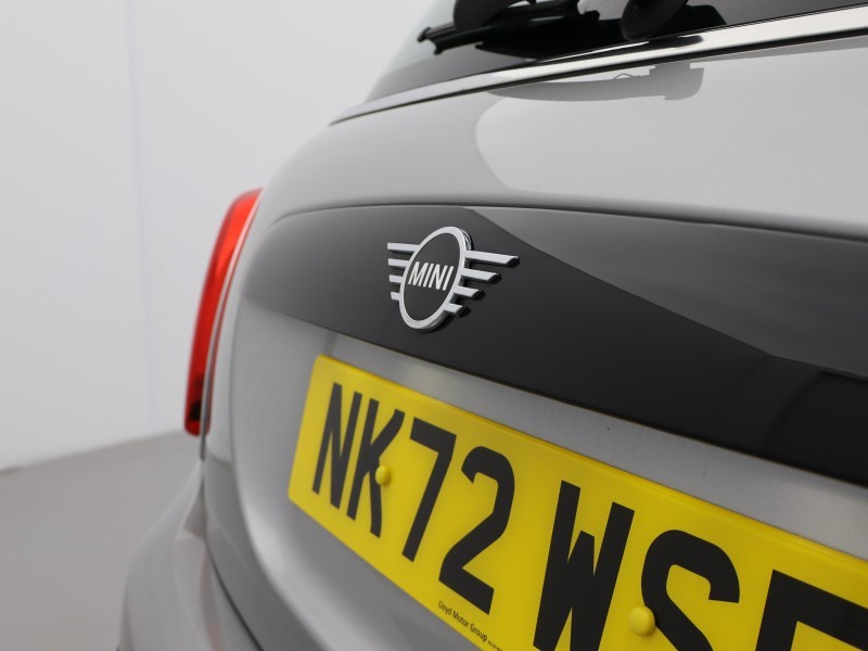 2023 (72) MINI HATCHBACK 1.5 Cooper Classic 3dr Auto 5262418