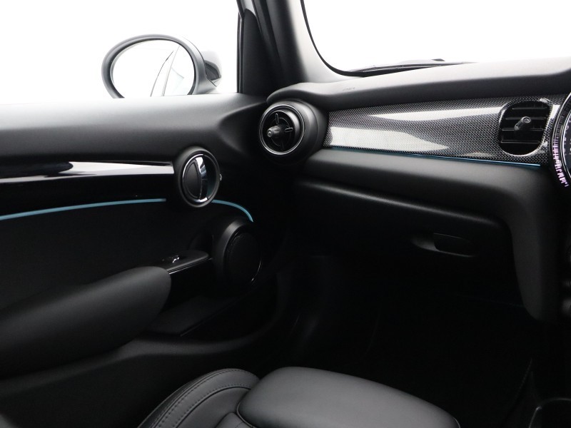 2024 (24) MINI HATCHBACK 1.5 Cooper Exclusive Premium 5dr Auto 5212084