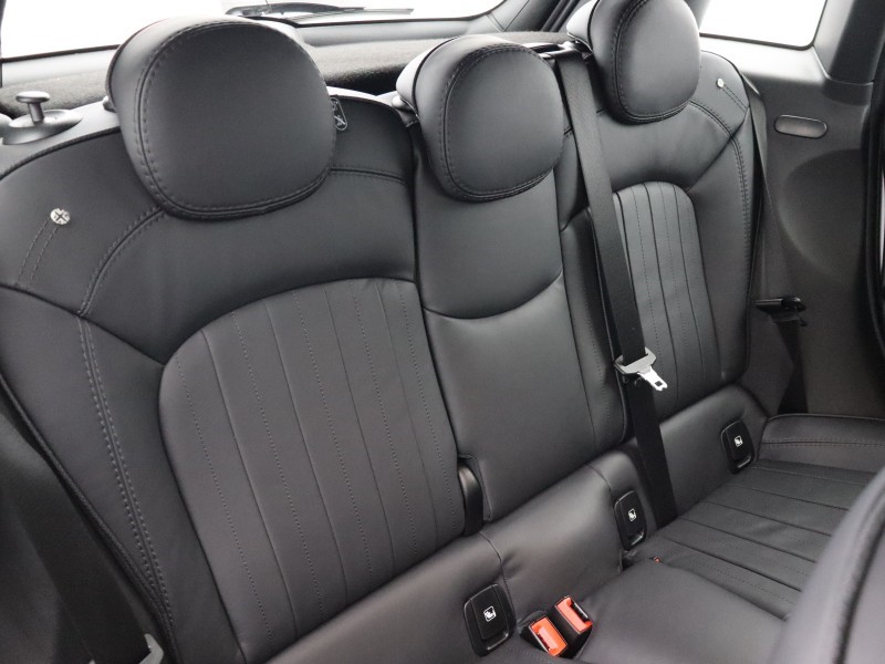 2024 (24) MINI HATCHBACK 1.5 Cooper Exclusive Premium 5dr Auto 5212072